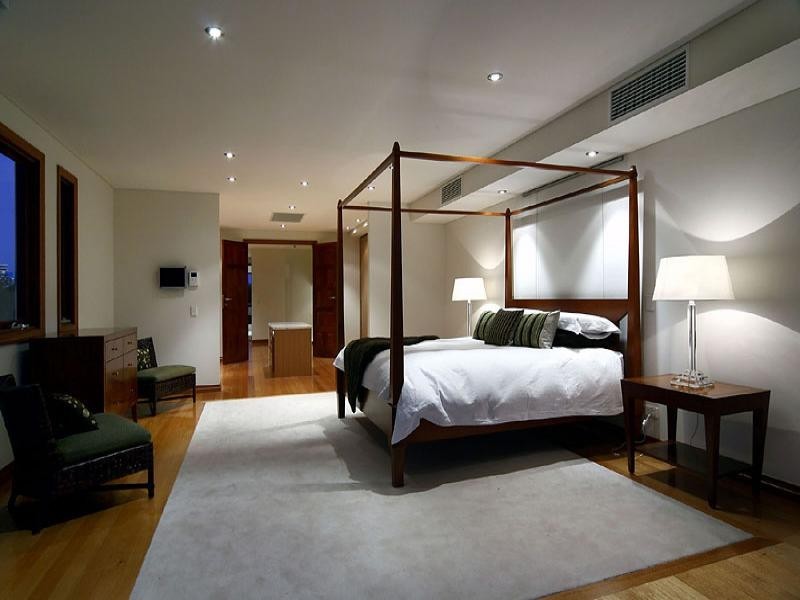 56 Woodroffe Ave, Main Beach QLD 4217