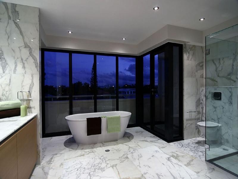 56 Woodroffe Ave, Main Beach QLD 4217