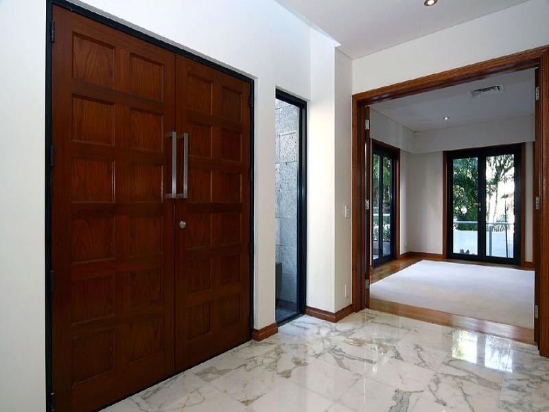 56 Woodroffe Ave, Main Beach QLD 4217