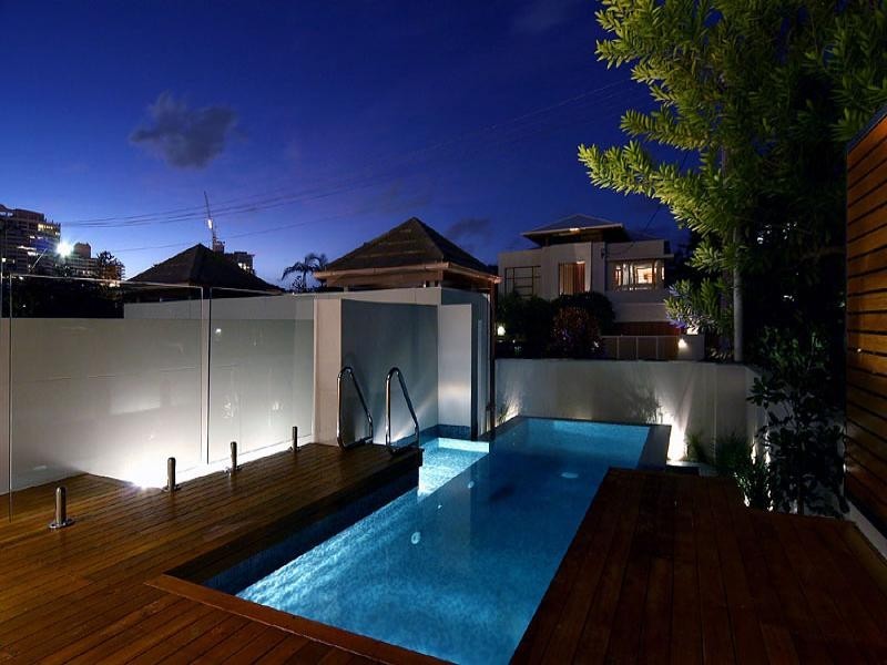 56 Woodroffe Ave, Main Beach QLD 4217