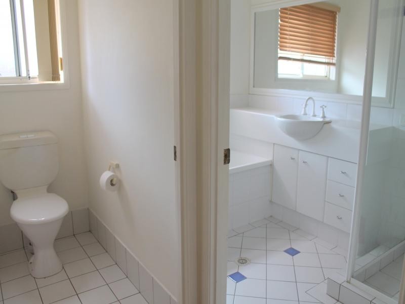 16 Tuggerah Close, Robina QLD 4226