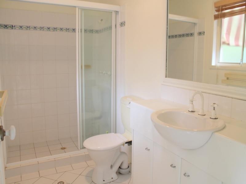 16 Tuggerah Close, Robina QLD 4226