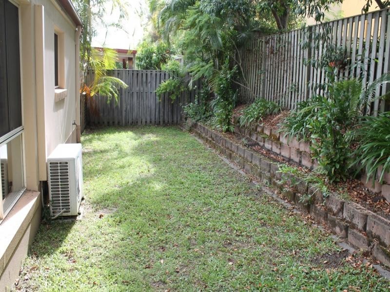16 Tuggerah Close, Robina QLD 4226