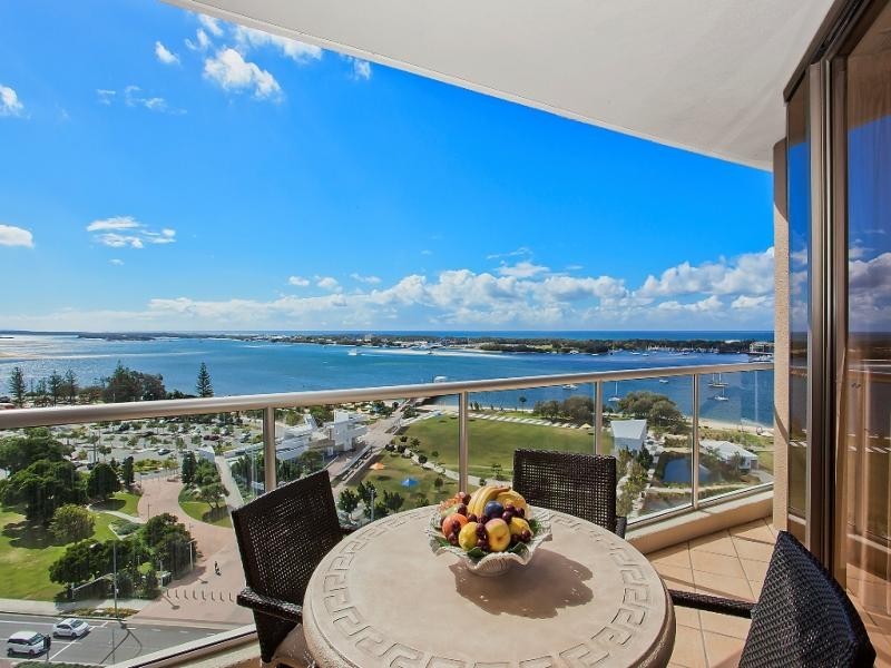 50 Marine Parade, Southport QLD 4215