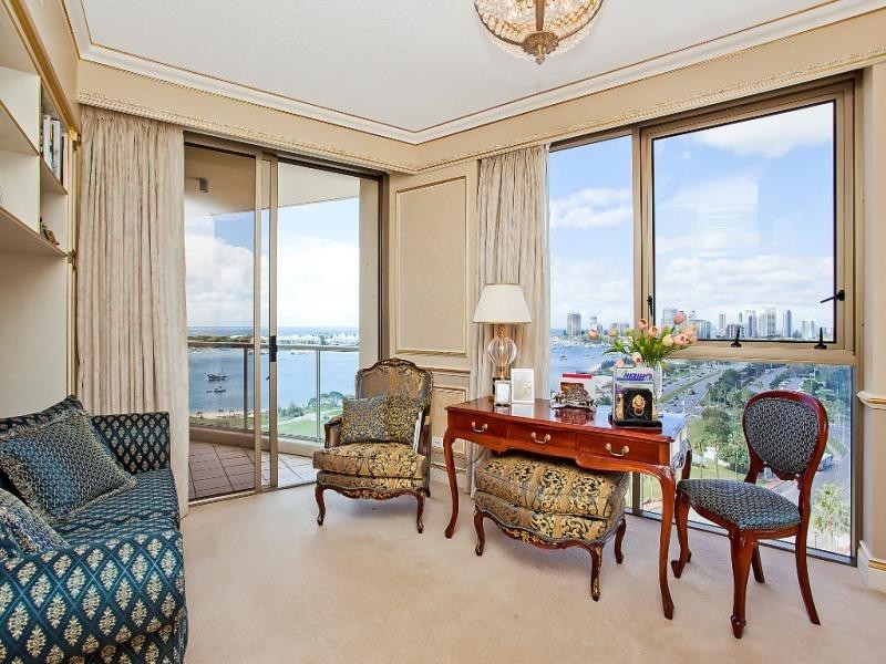 50 Marine Parade, Southport QLD 4215