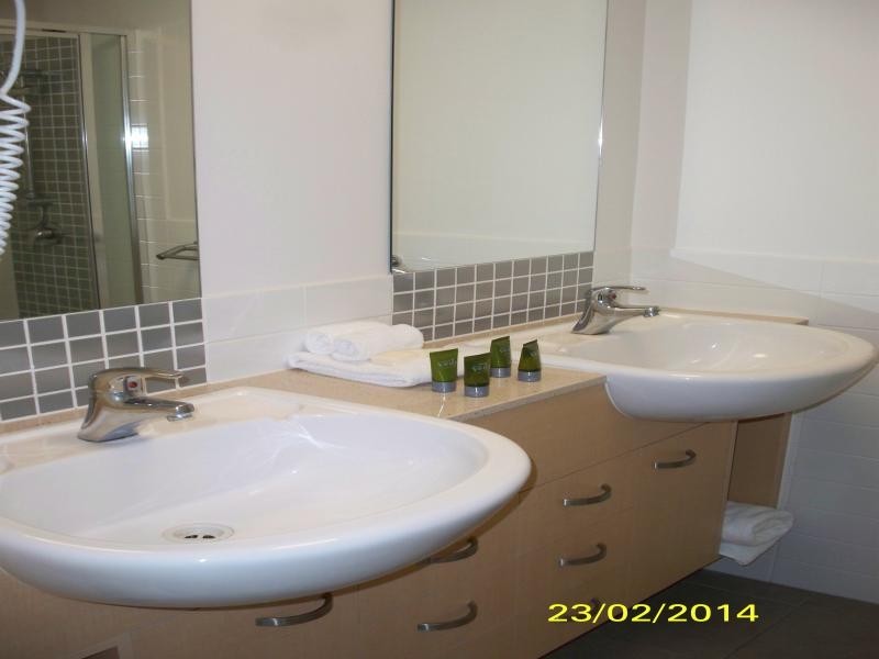 105/18 Fern St, Surfers Paradise QLD 4217