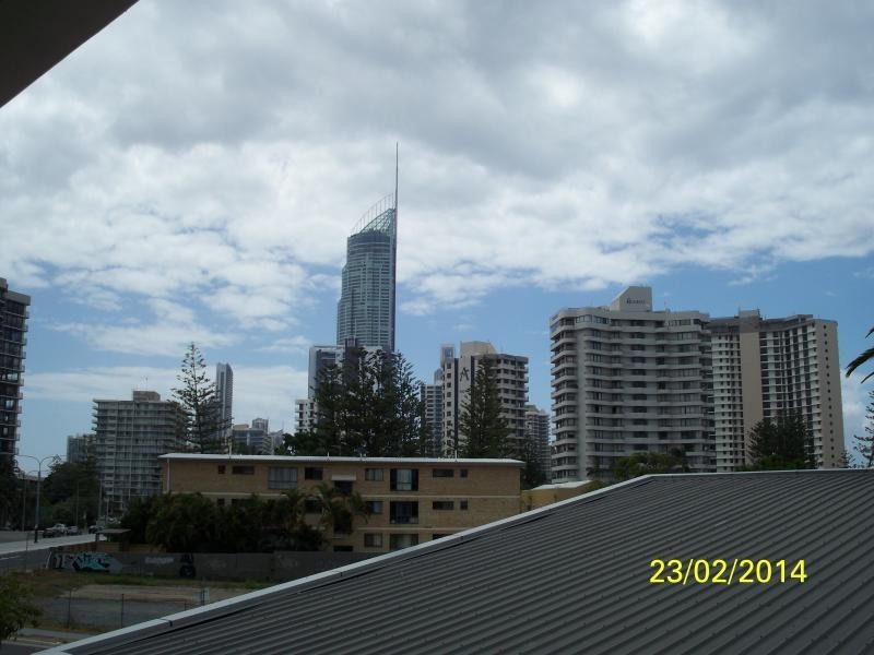 105/18 Fern St, Surfers Paradise QLD 4217