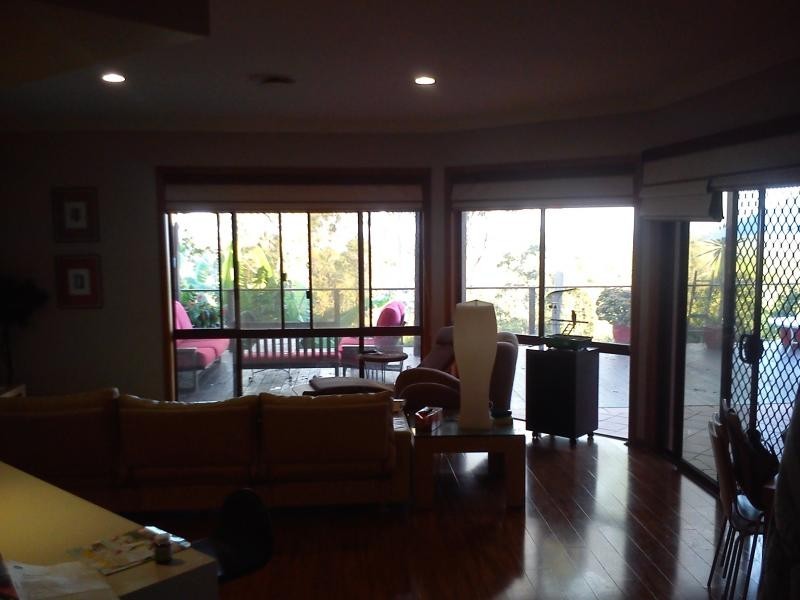 77 Highvale Dve, Helensvale QLD 4212