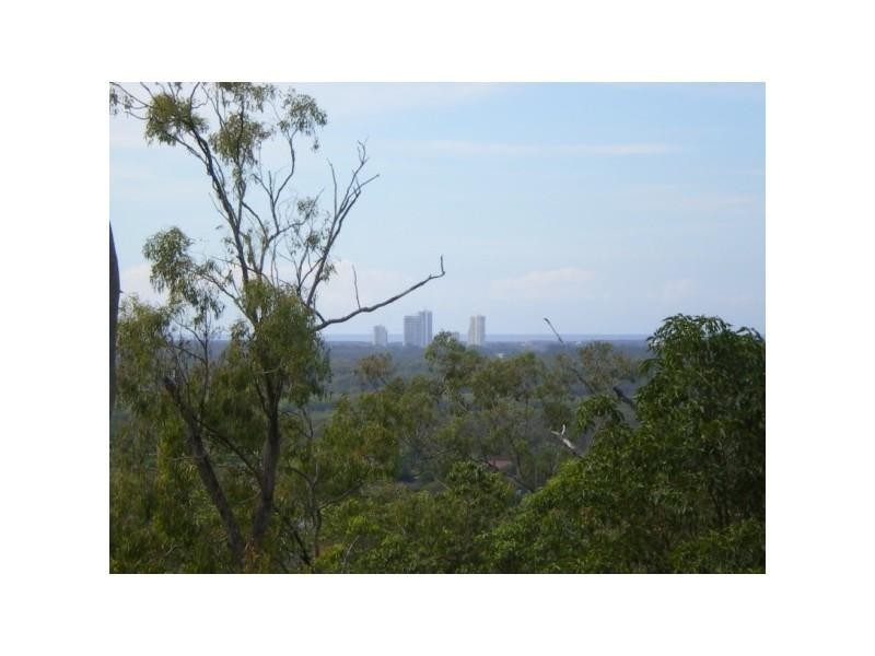 77 Highvale Dve, Helensvale QLD 4212