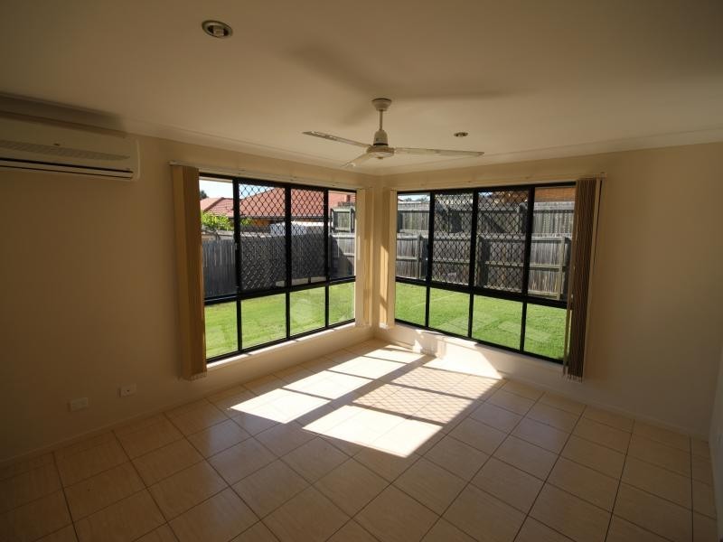 16 Melaleuca St, Heathwood QLD 4110