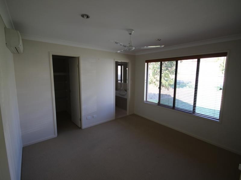 16 Melaleuca St, Heathwood QLD 4110