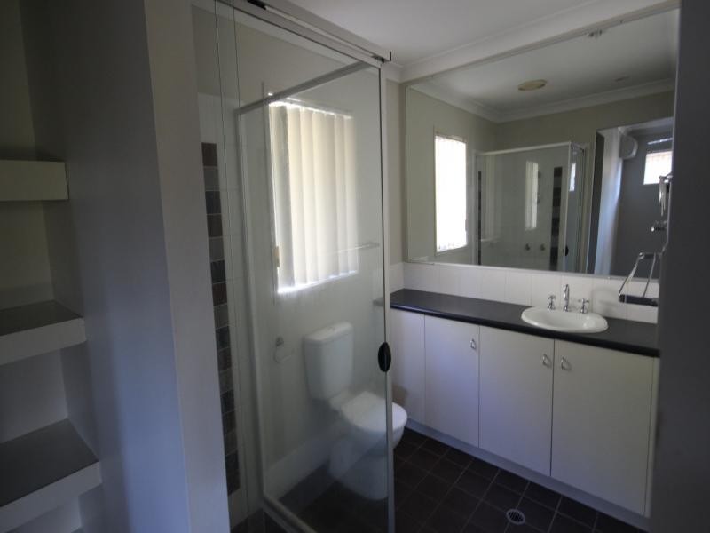 46 Jubilee Ave, Forest Lake QLD 4078