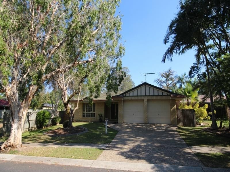 11 Cressbrook St, Forest Lake QLD 4078