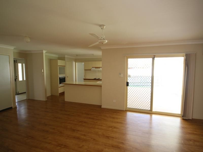 11 Cressbrook St, Forest Lake QLD 4078