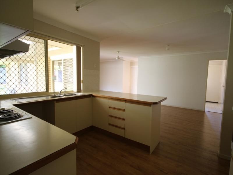 11 Cressbrook St, Forest Lake QLD 4078