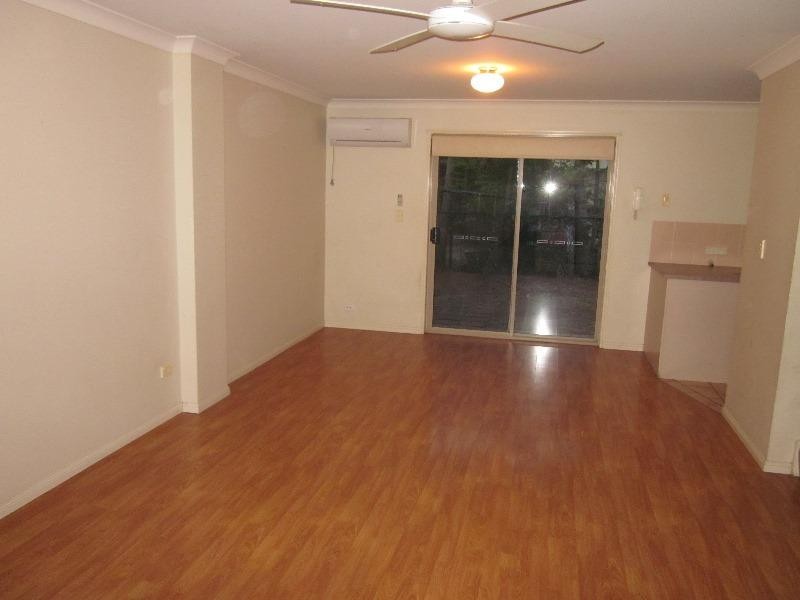 49/4 Koala Town Rd, Upper Coomera QLD 4209