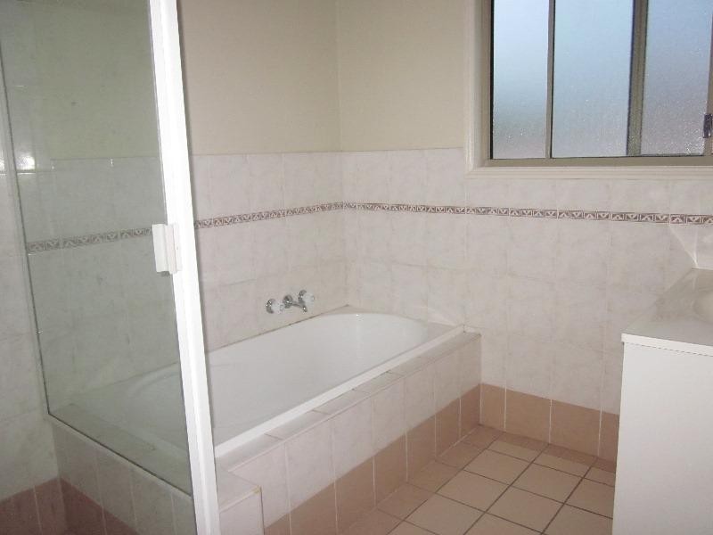 49/4 Koala Town Rd, Upper Coomera QLD 4209