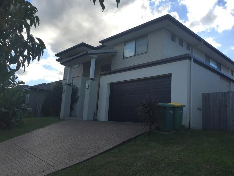 17 Rainlilly Cres, Upper Coomera QLD 4209