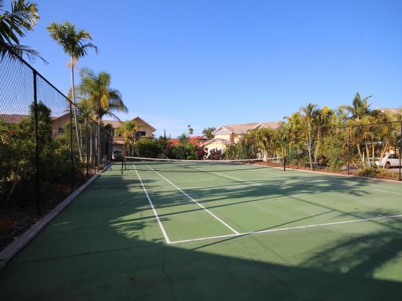 35/50 St Kevins Ave, Benowa QLD 4217