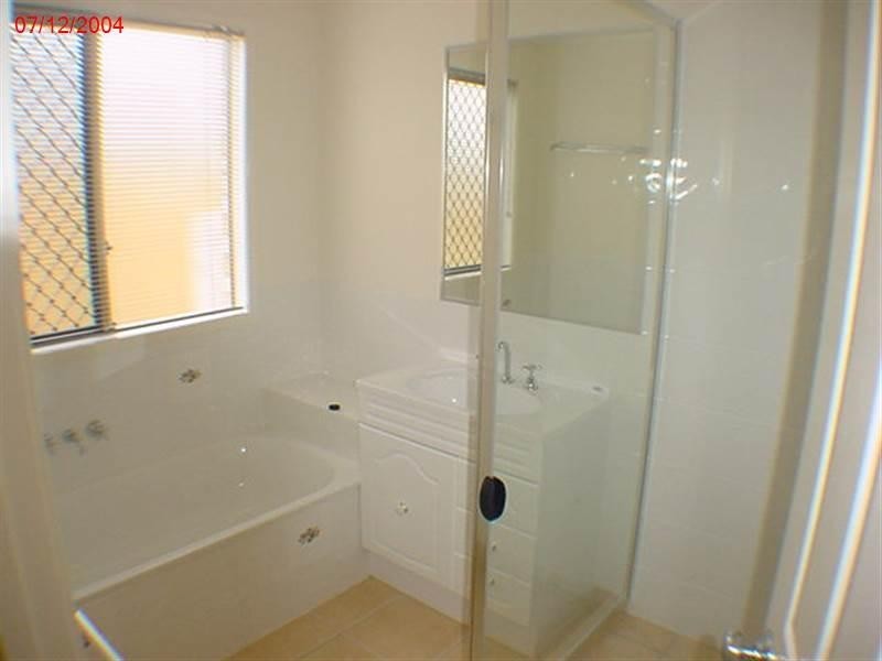 7 Reuben Close, Forest Lake QLD 4078