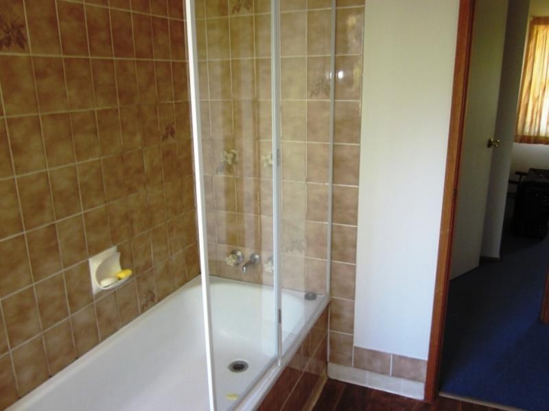 33 Corunna Cres, Ashmore QLD 4214