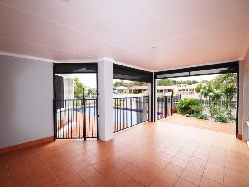 63 Pebble Beach Drive, Runaway Bay QLD 4216