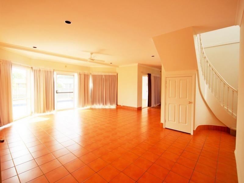 63 Pebble Beach Drive, Runaway Bay QLD 4216