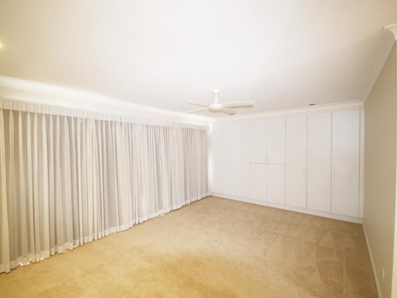 63 Pebble Beach Drive, Runaway Bay QLD 4216