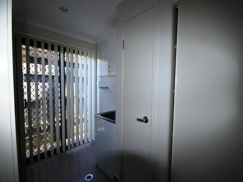 5 Tropical Dr, Forest Lake QLD 4078