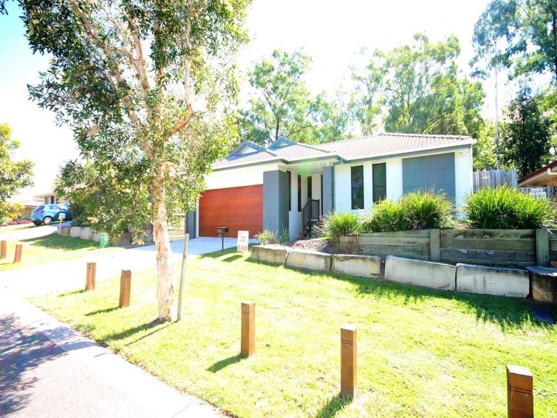 5 Tropical Dr, Forest Lake QLD 4078