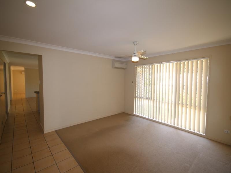 12 Piccadilly Place, Forest Lake QLD 4078