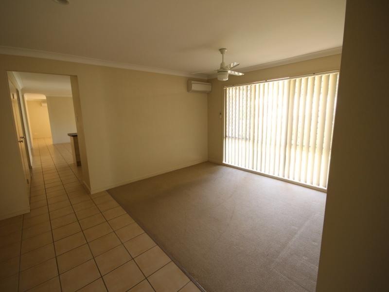 12 Piccadilly Place, Forest Lake QLD 4078