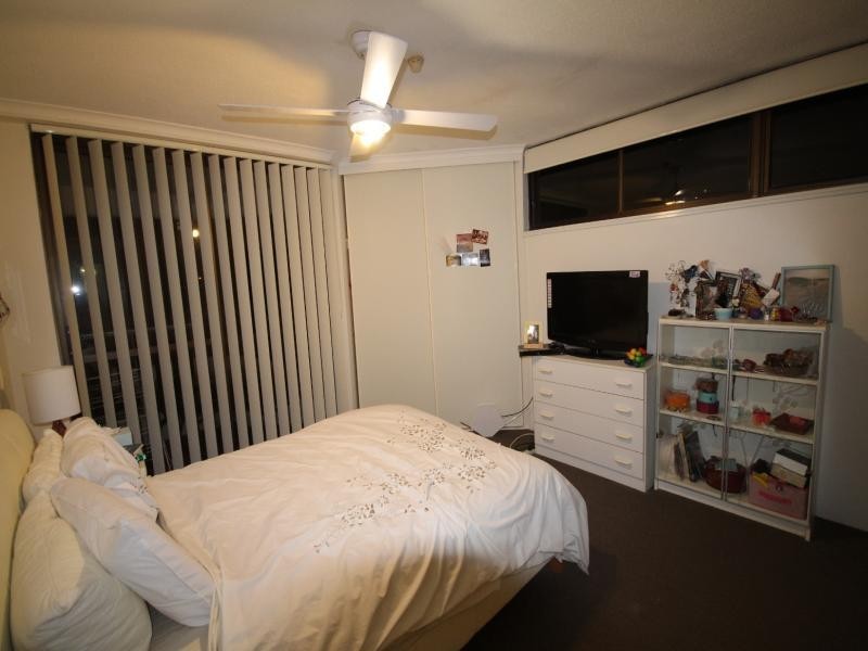 114 Marine Pde, Southport QLD 4215