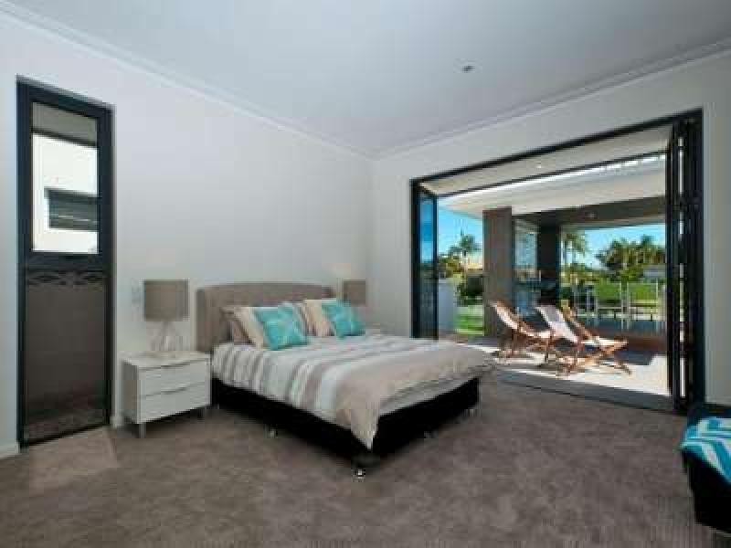 Isle Of Capri QLD 4217
