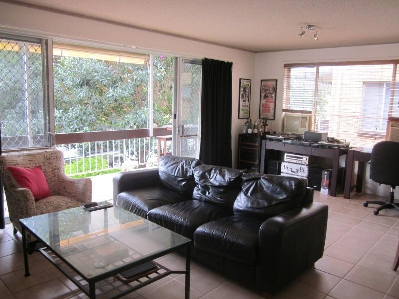 1/45 Sunset Blvd, Surfers Paradise QLD 4217