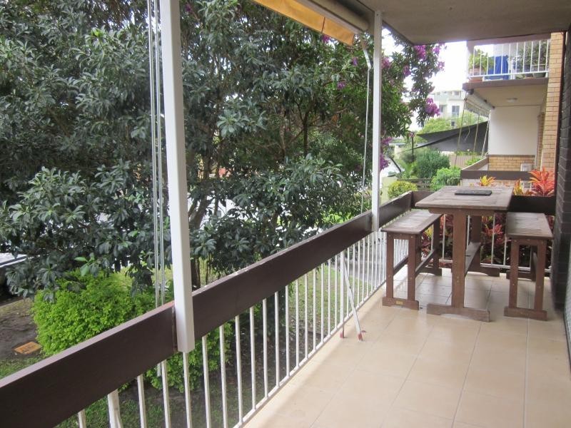 1/45 Sunset Blvd, Surfers Paradise QLD 4217