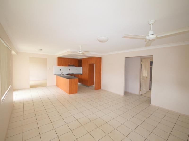 8 Harrison Cres, Forest Lake QLD 4078