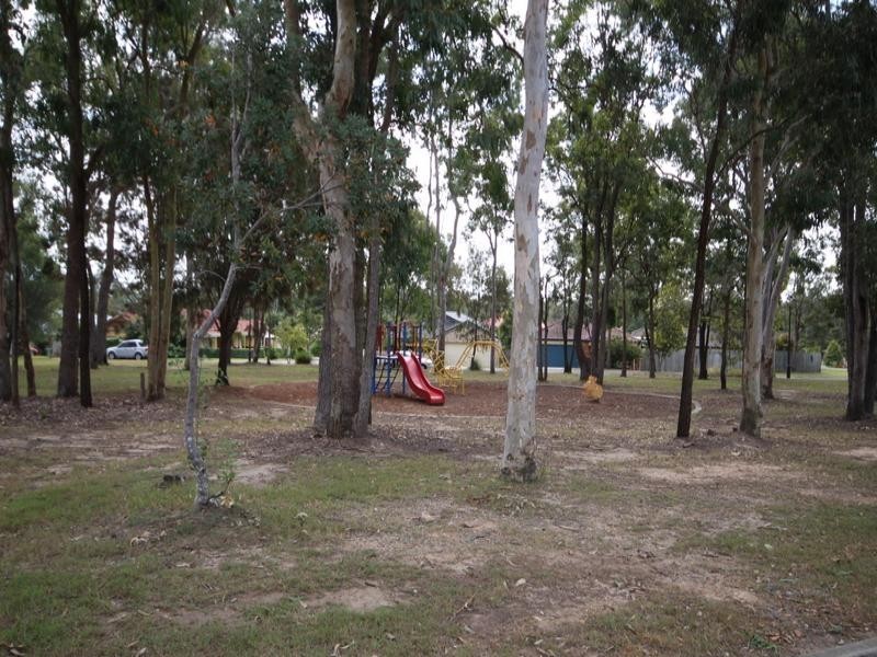 8 Harrison Cres, Forest Lake QLD 4078