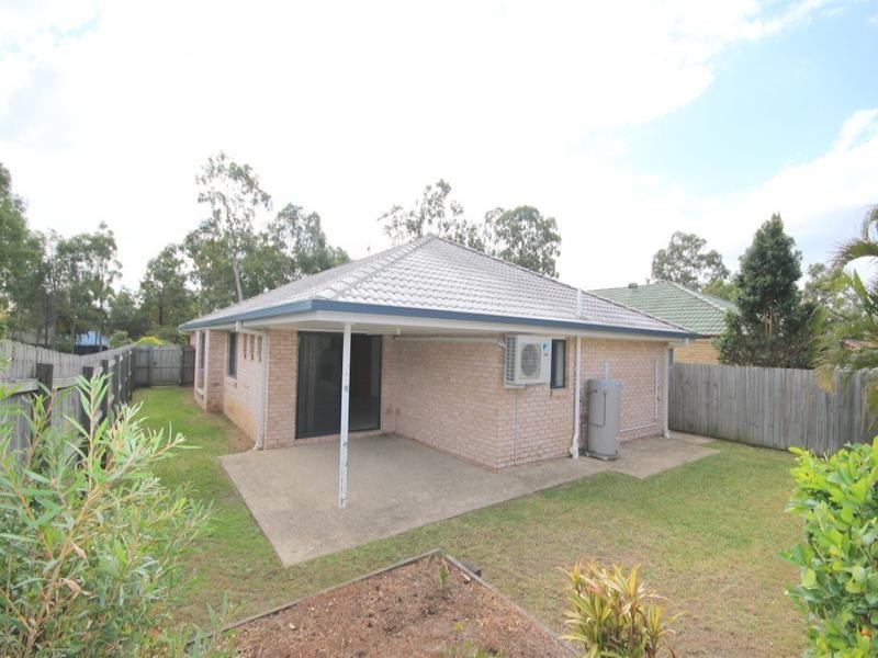 8 Harrison Cres, Forest Lake QLD 4078