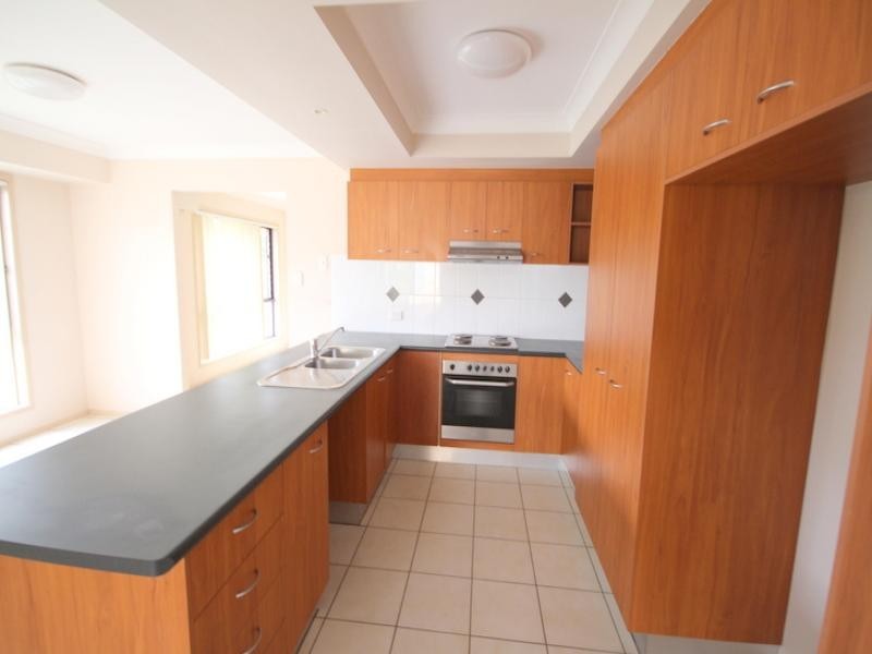 8 Harrison Cres, Forest Lake QLD 4078