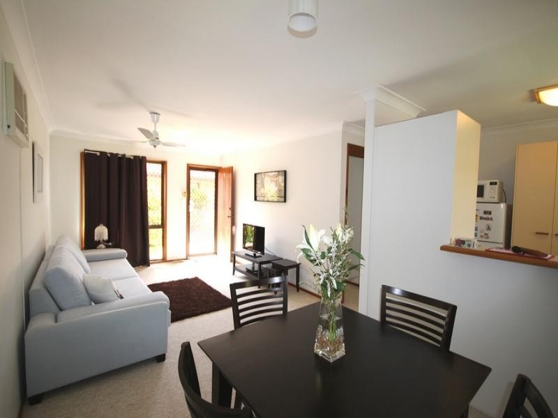 60/37 St Kevins Ave, Benowa QLD 4217