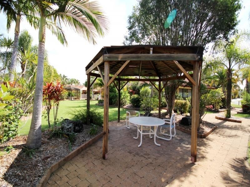 60/37 St Kevins Ave, Benowa QLD 4217