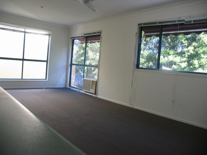 6 Crestridge Cres, Oxenford QLD 4210