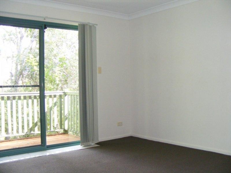 6 Crestridge Cres, Oxenford QLD 4210