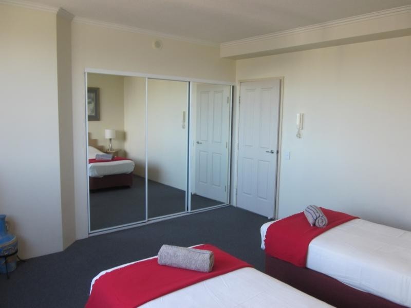 3405/3400 Gold Coast Hwy, Surfers Paradise QLD 4217