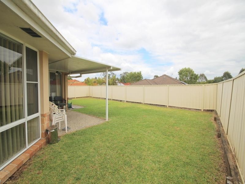 9 Dylan St, Arundel QLD 4214