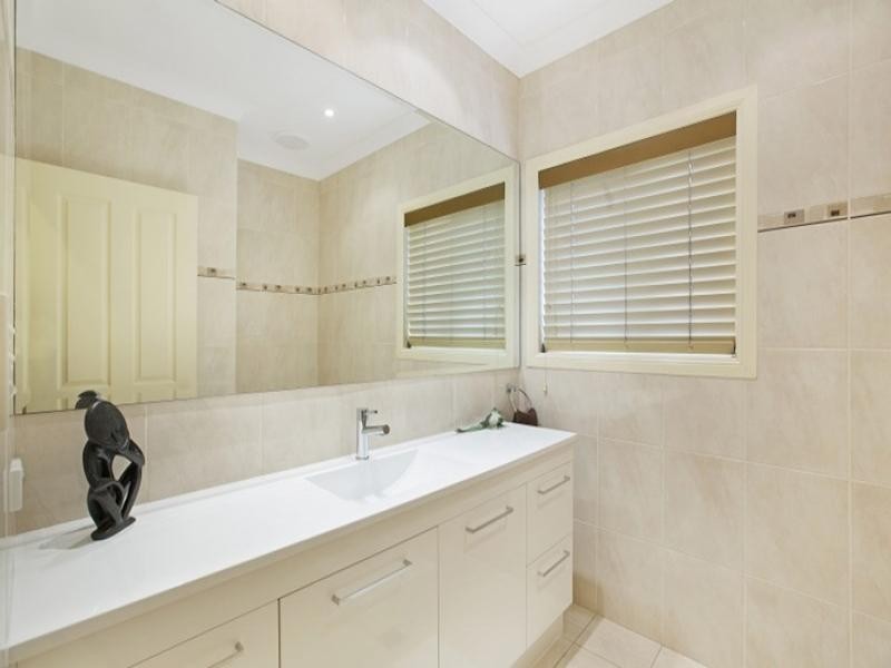83 Port Jackson Blvd, Clear Island Waters QLD 4226
