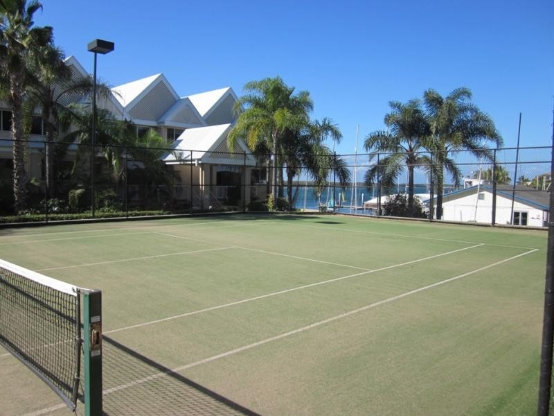 22/3 Marina Cres, Hollywell QLD 4216