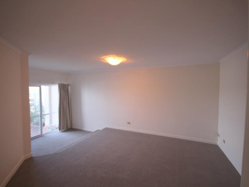 22/3 Marina Cres, Hollywell QLD 4216