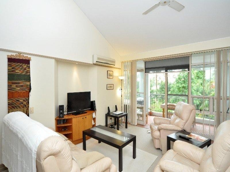 76-80 Chichester Dve, Arundel QLD 4214